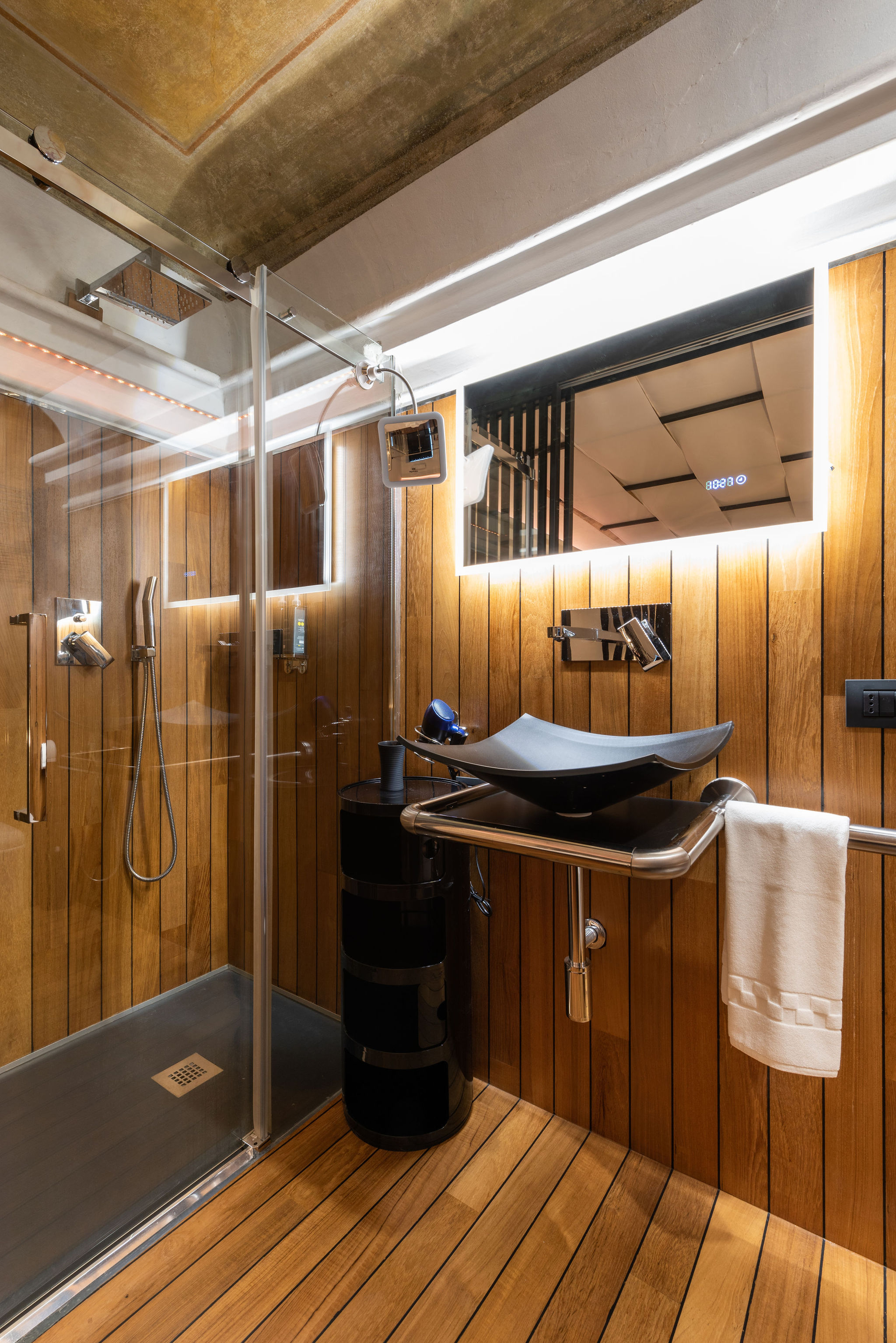 Loft Yacht - Immagine 9